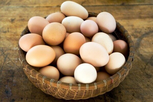 يُسلق البيض لمدة 10 دقائق من لحظة غليان الماء (الصورة: sharetisfy.com) [/ caption]