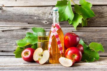 كيفية جعل النبيذ محلية الصنع من التفاح