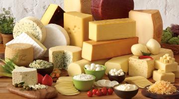 الجبن في النظام الغذائي المتزايد رجل رقيق.
